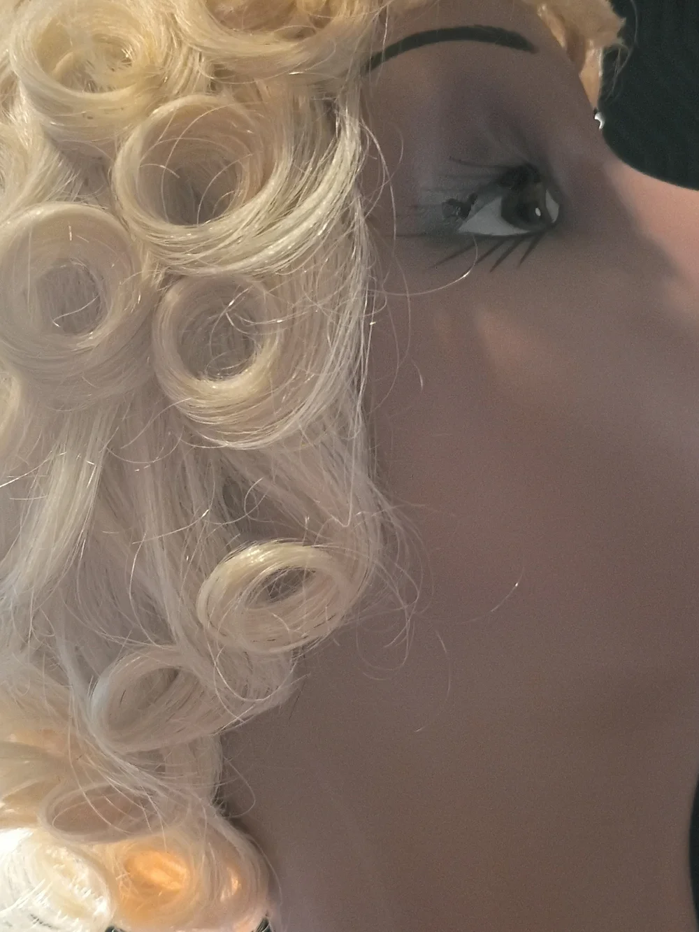 Blonde Curly Clip-In Hairpiece - Natural Blonde Styling
